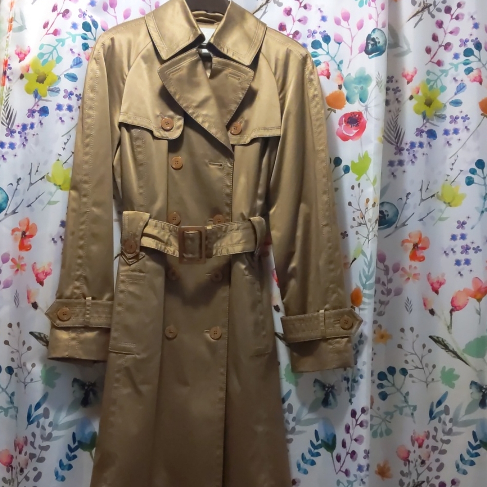 Trench coat